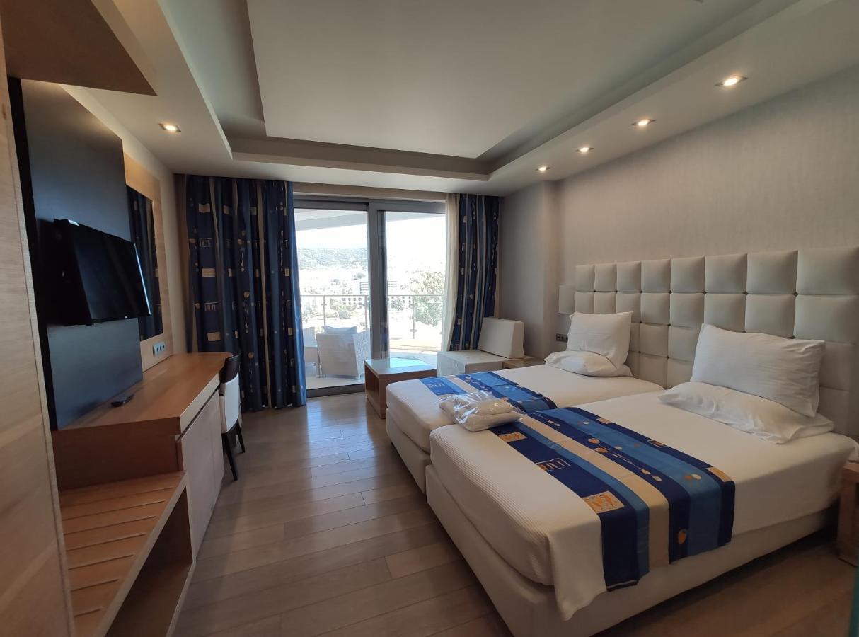 Konstantinos Palace Cárpatos Exterior foto
